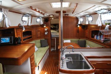 40' Pacific Seacraft 1999 Yacht For Sale
